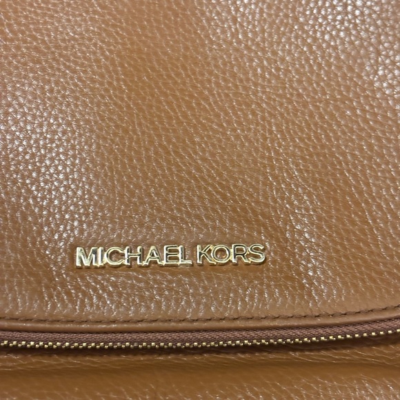 Michael Kors Tan Leather Shoulder Bag - Picture 6 of 14